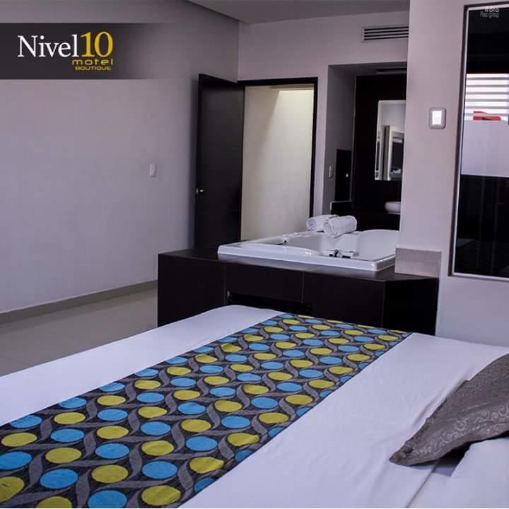 Nivel 10 Hotel Manzanillo Exterior photo